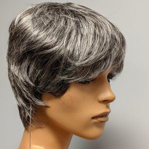 Estetica MIA Wig Brand new in box